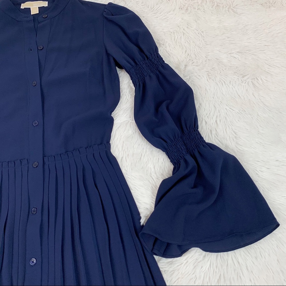 Michael Kors bell sleeve pleated button front dress navy blue - Picture 2 of 10